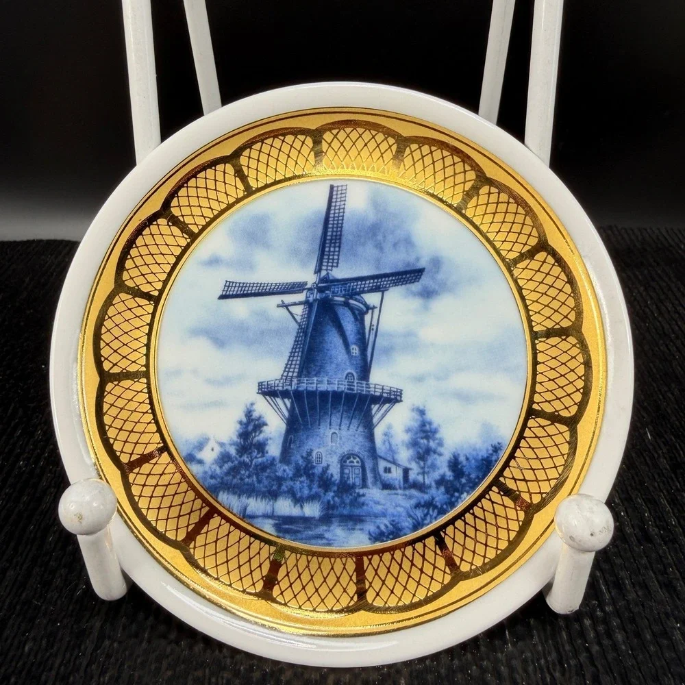 TK Handarbeit Western Germany 22.8K‎ Gold Windmill Porcelain Mini Plate Dish